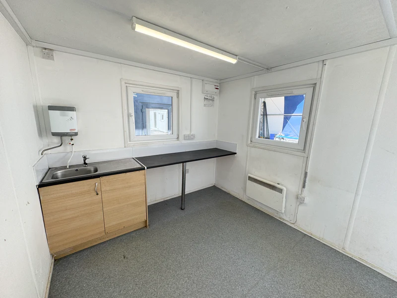 32x10ft Canteen or Office Building Site Accommodation Portable Anti-Vandal Reduced - Image 8